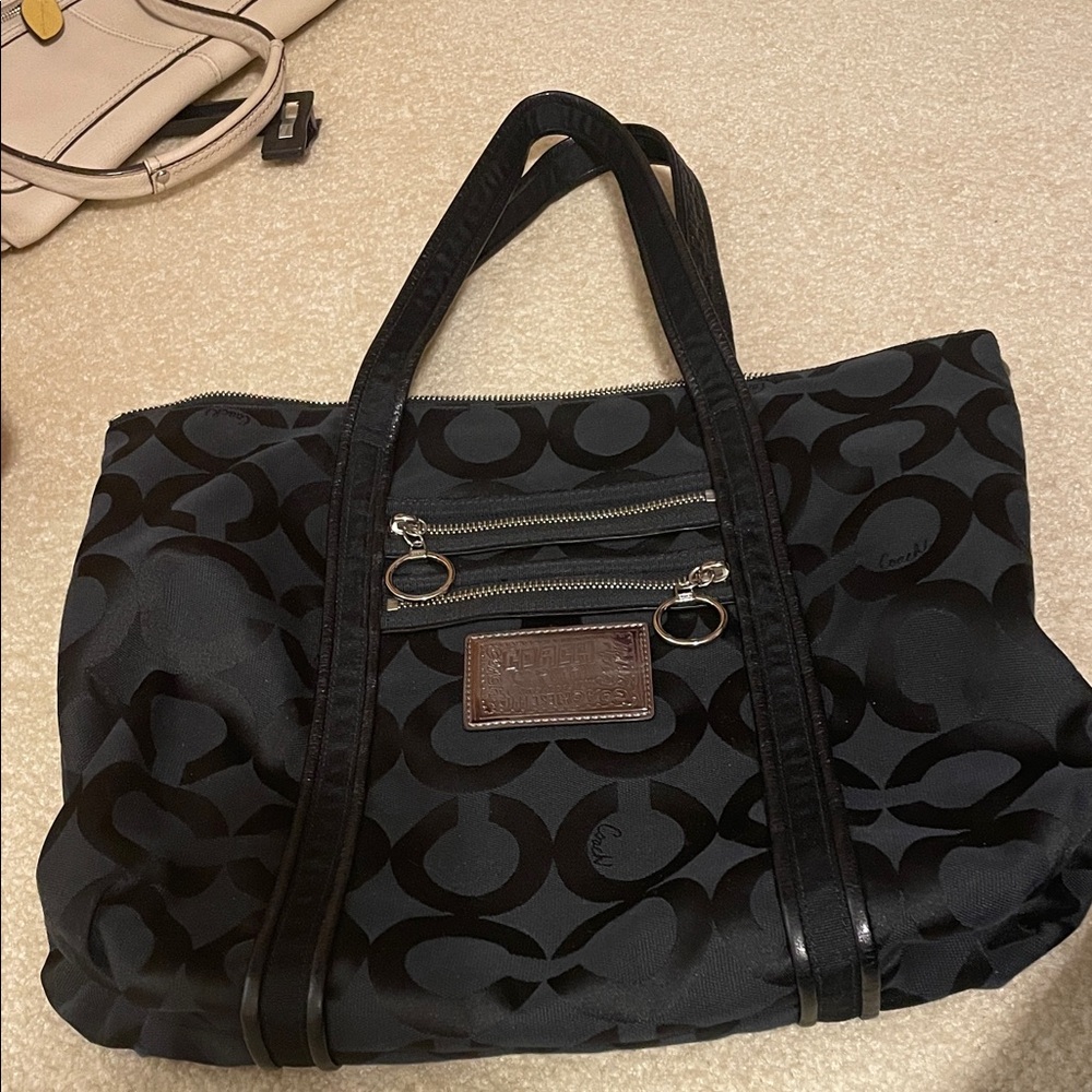 Coach Poppy 13826 Black and Silver Signature Tote. Like New Condition